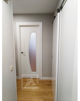 Forrado de puerta de entrada-interior  en blanco lacado