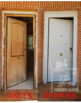 Cambio de panel y embocadura de una puerta acorazada