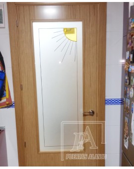 Puerta vidriera con dibujo